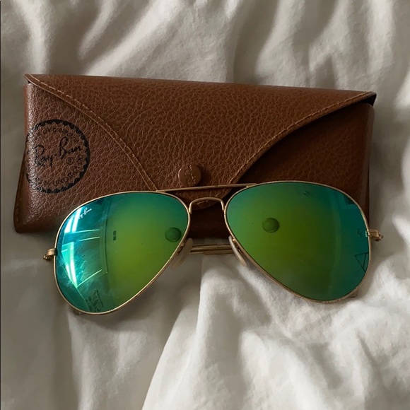 Green Flash Ray Ban Aviators - Picture 1 of 4